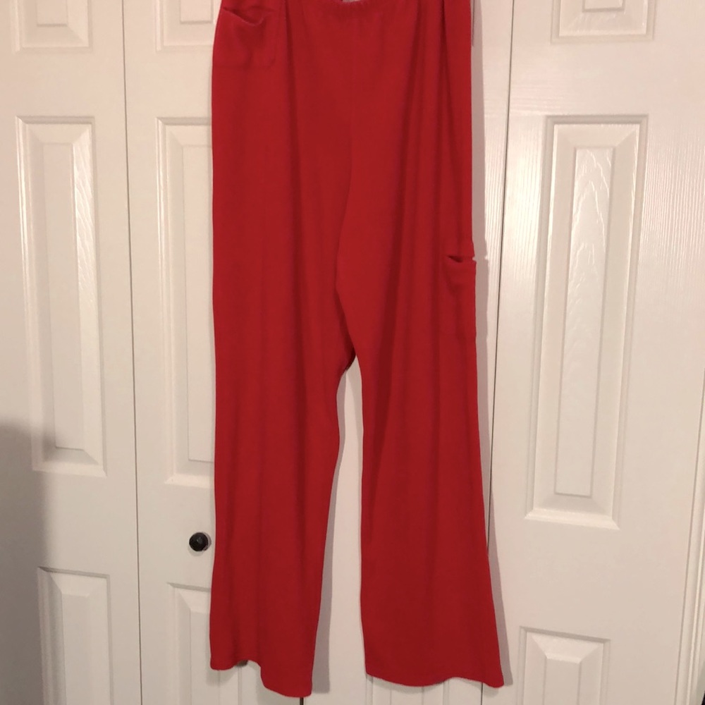 Red fleece pull on pants XL